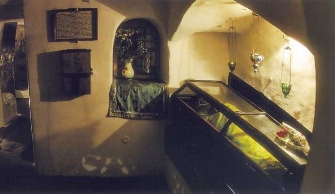 Мощи Агапита Печерского